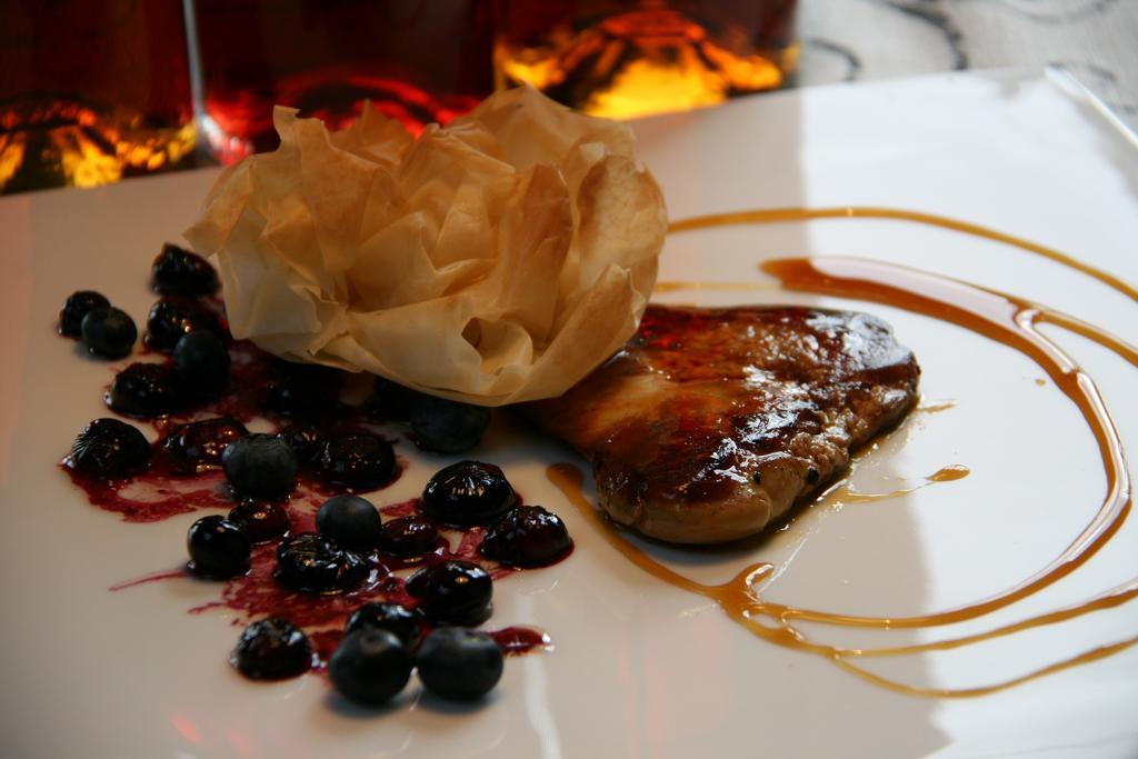 Logis Au Canard Gourmand Samatan Kültér fotó